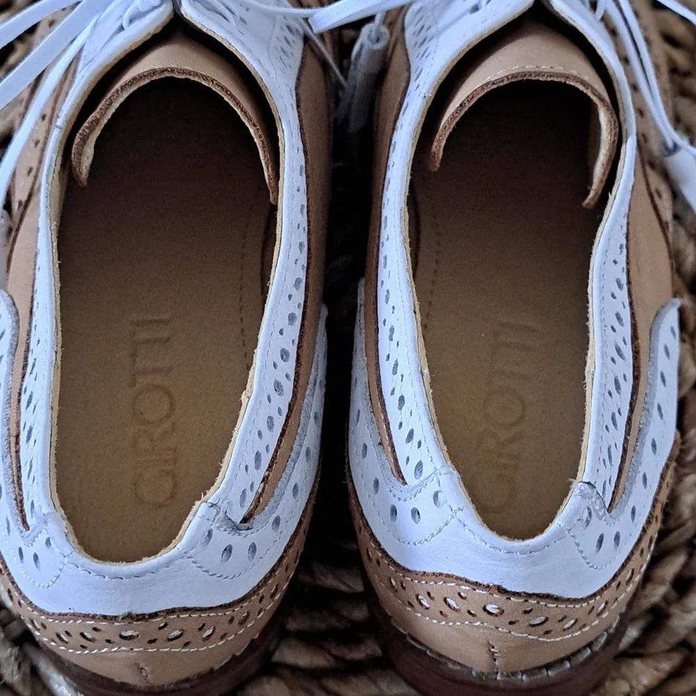 NWOT Girotti Womens Italian Tan/White Leather Wingtip‎ Oxford Shoes EU37US6.5